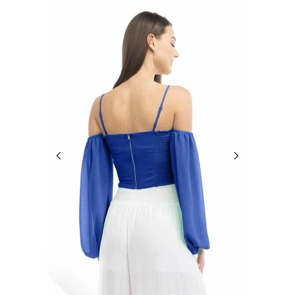 Naked Zebra NWT Woman's Off Shoulder Smocked Long Sleeve Crop Top Size L Blue - Picture 2 of 11